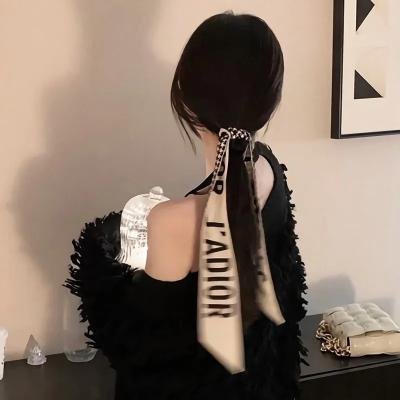 九尾藏不住